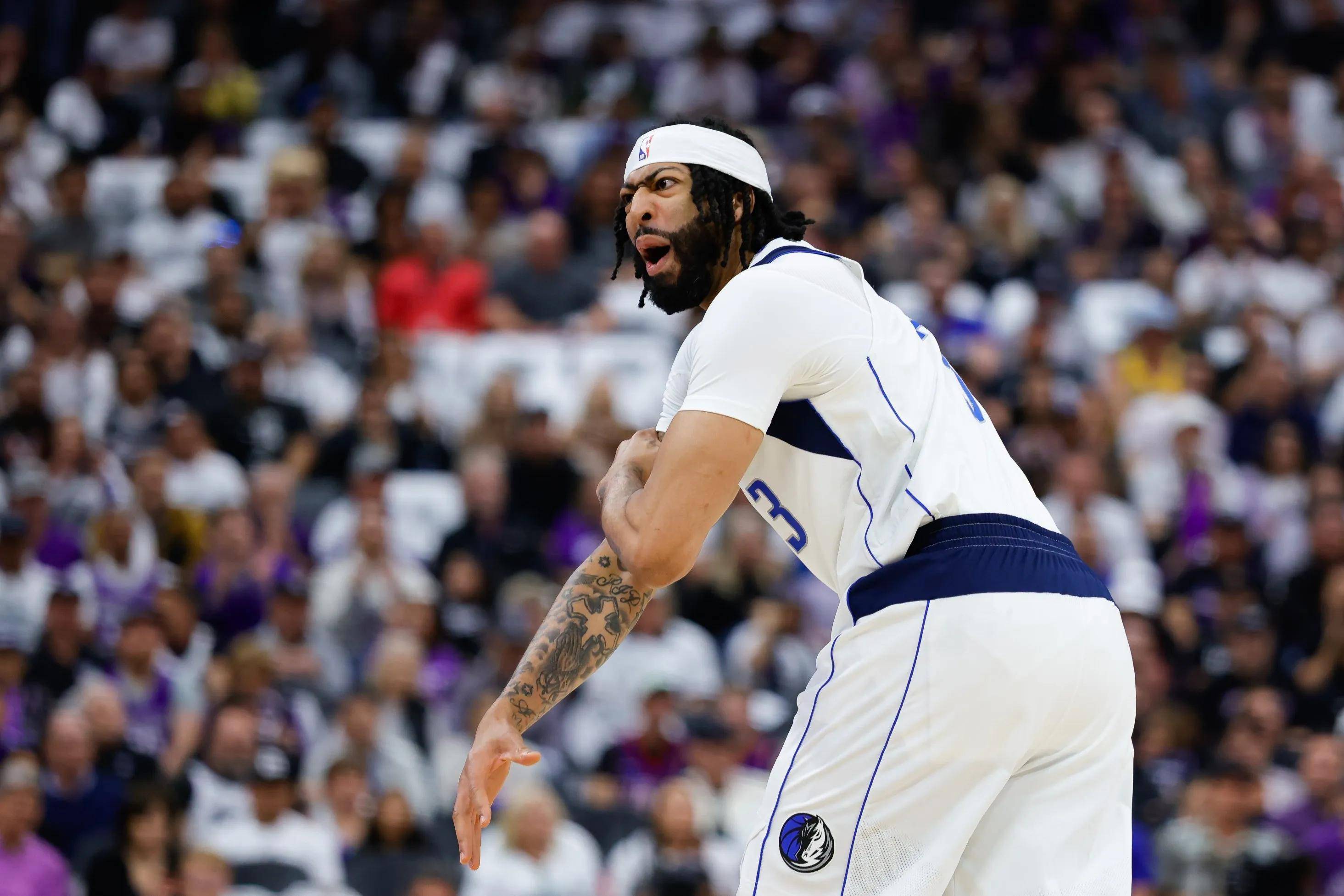 开云平台-浓眉哥重返赛场，带领鹈鹕获胜