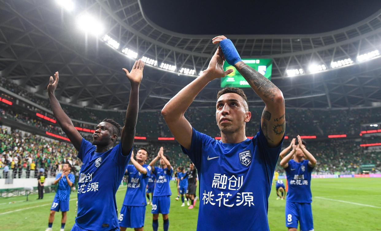 亚洲顶尖球队全力争夺联赛冠军 亚洲顶尖球队全力争夺联赛冠军