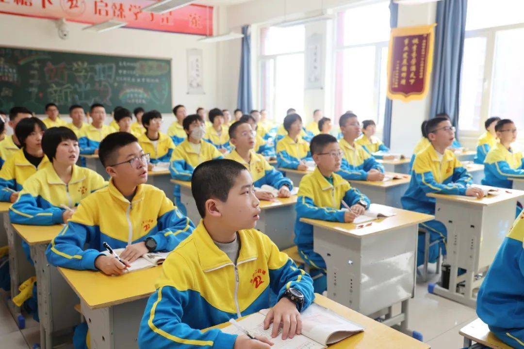 马赛再度高歌猛进,迎接新挑战的简单介绍 马赛再度高歌猛进,迎接新挑战的简单介绍