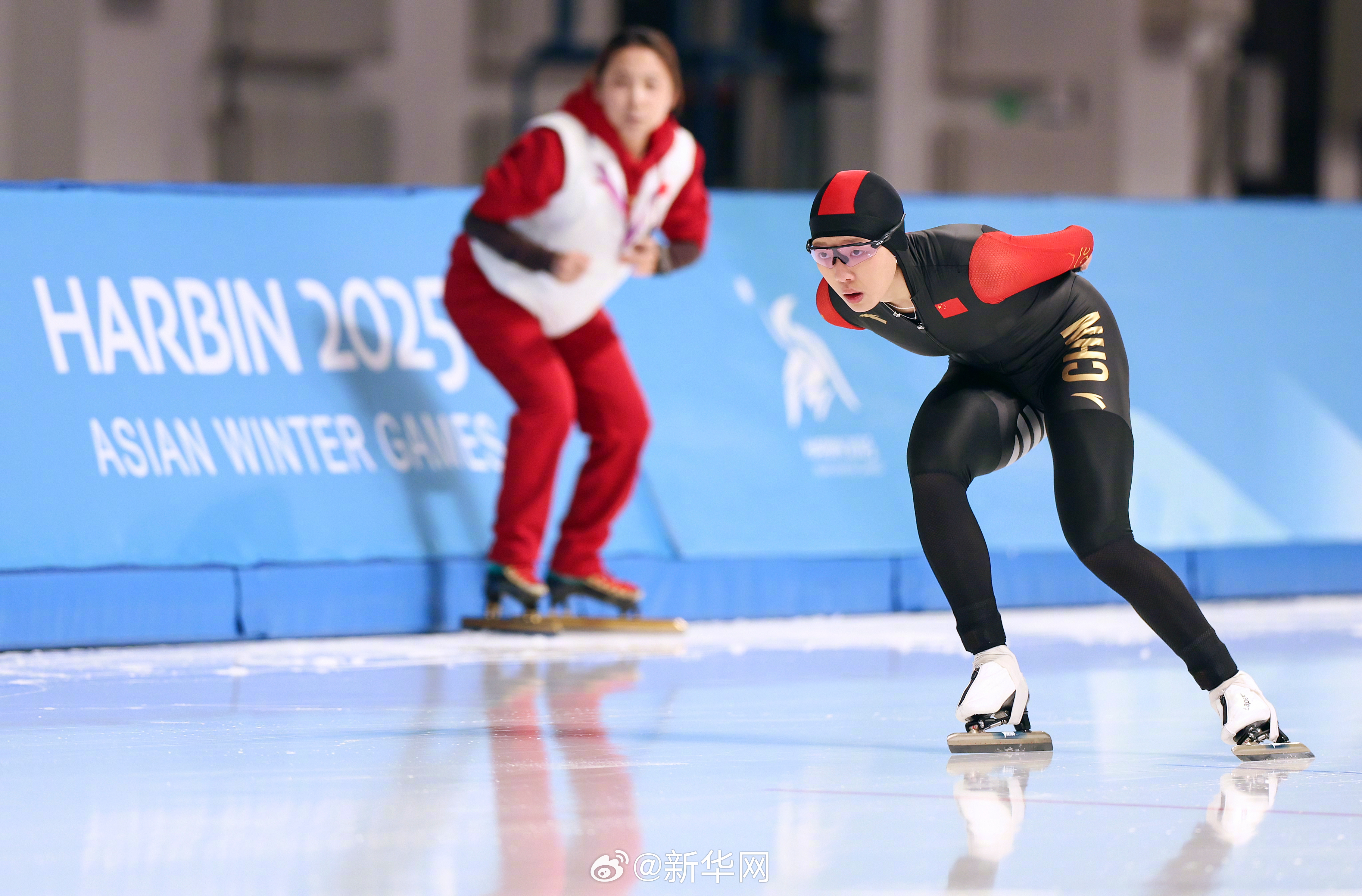 包含加拿大田径选手一路领先,成功夺得冠军的词条 包含加拿大田径选手一路领先,成功夺得冠军的词条