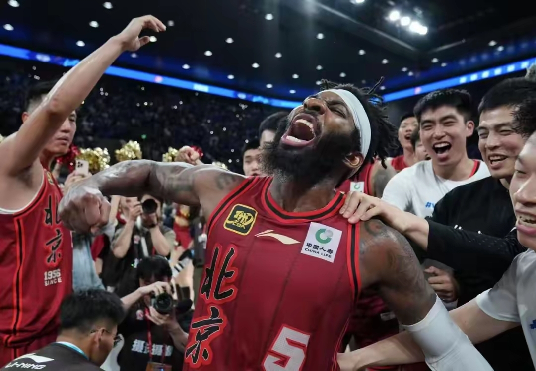 CBA球队外援引进政策调整,球员转会市场热闹 CBA球队外援引进政策调整,球员转会市场热闹