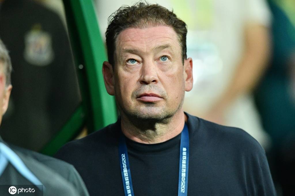 开云体育在线-柏林联队客场大胜，打破连败颓势的简单介绍