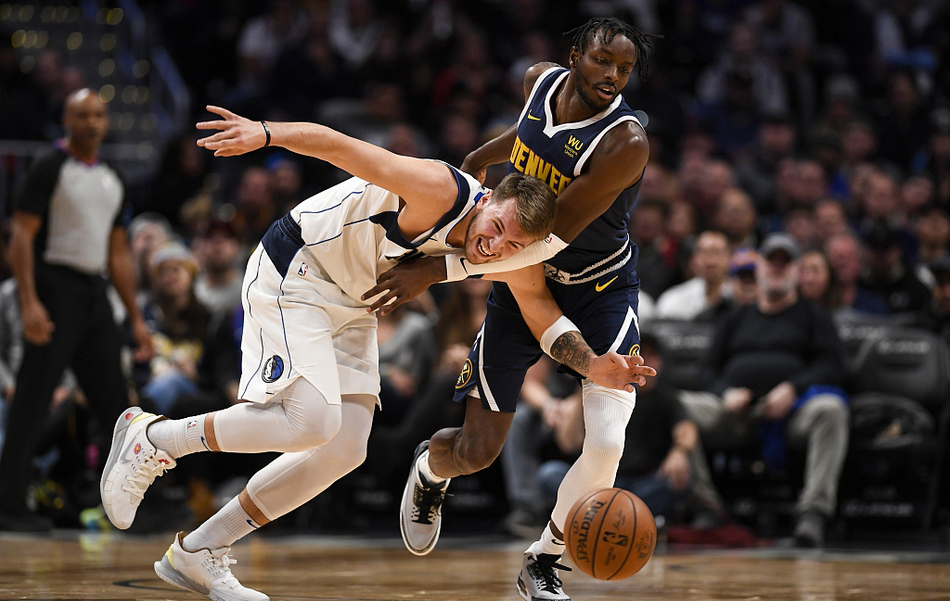 开云官方app入口-热火轻取活塞，实现胜井连胜