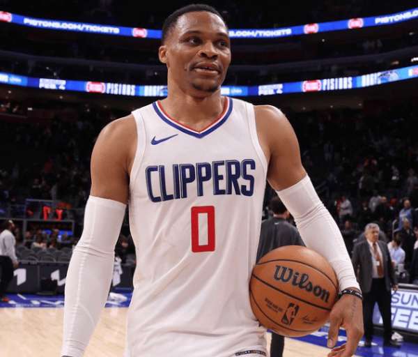 火箭大胜太阳,威少连续比赛20+10 火箭大胜太阳,威少连续比赛20+10