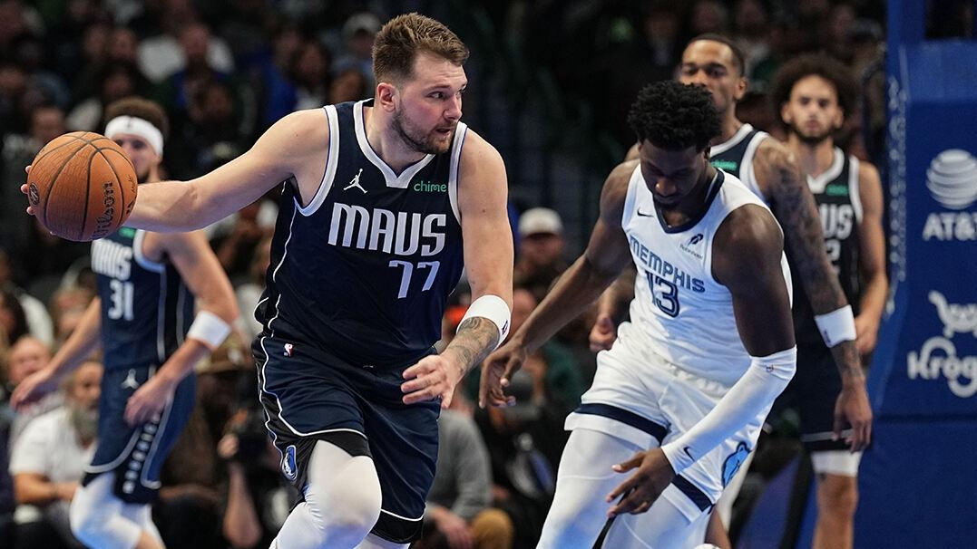 小牛大胜独行侠,唐西奇独得40分 小牛大胜独行侠,唐西奇独得40分