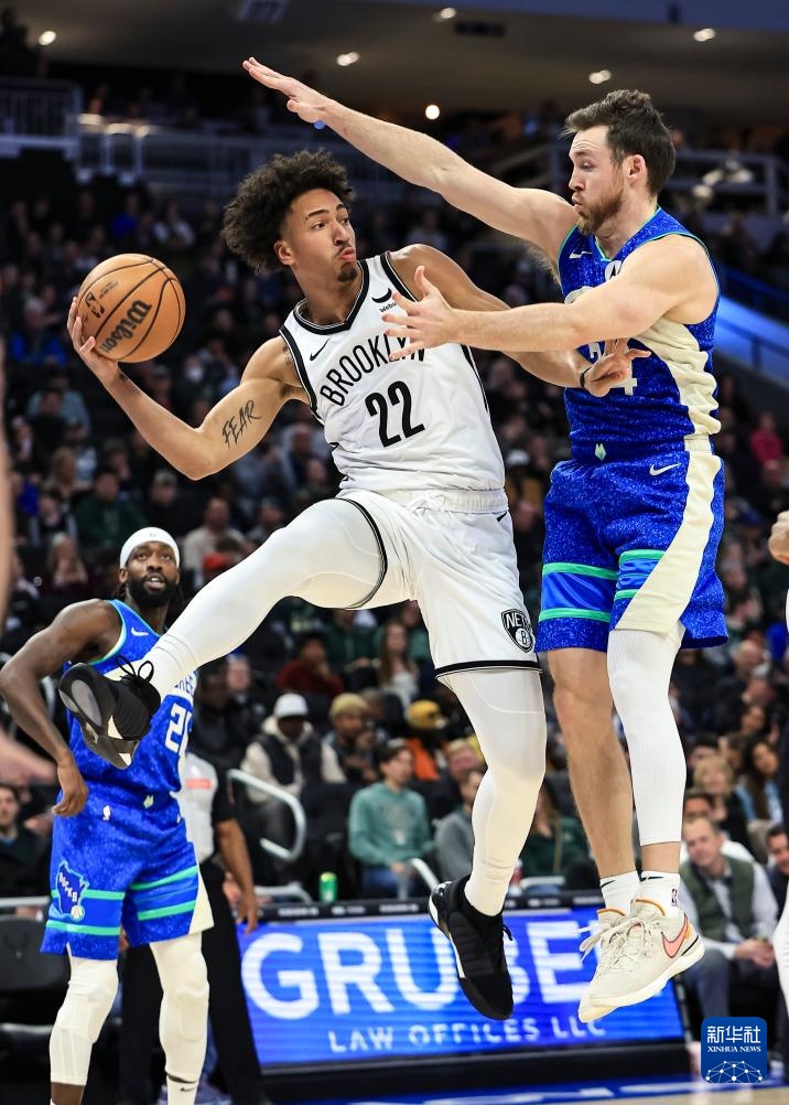 雄鹿擒拿篮网延续胜利