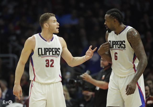 小牛客场惜败猛龙遭遇两连败 小牛客场惜败猛龙遭遇两连败