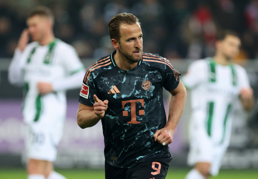 拜仁大胜门兴，领跑德甲积分榜榜首稳！